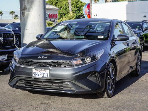 Gravity Gray 2023 Kia Forte LXS