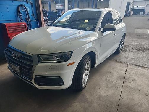 Ibis White 2019 Audi Q5 2.0T Premium