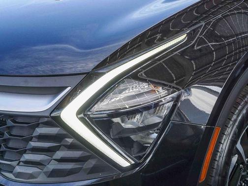 2023 Kia Sportage Hybrid LX