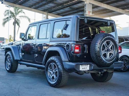 2018 Jeep Wrangler Unlimited Sport