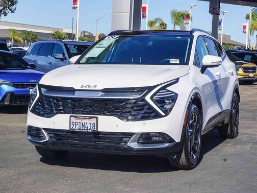 Glacial White Pearl 2024 Kia Sportage SX-Prestige