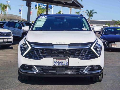 Glacial White Pearl 2024 Kia Sportage SX-Prestige