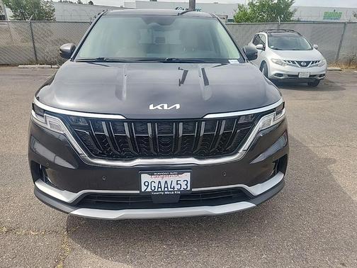 2023 Kia Carnival EX