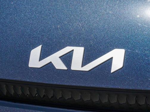 2024 Kia EV6 Light