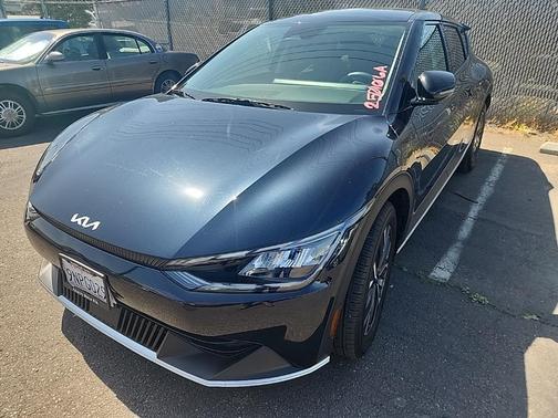 2024 Kia EV6 Light