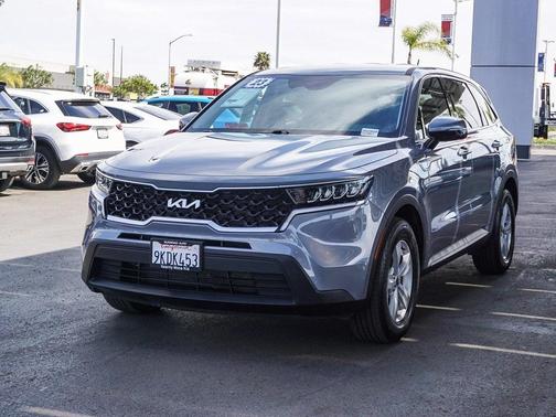 2023 Kia Sorento LX