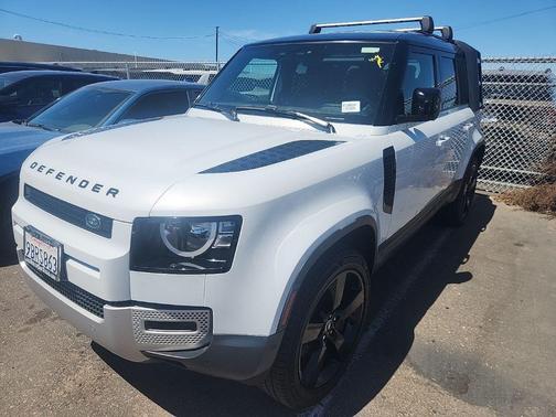 Yulong White 2023 Land Rover Defender 110 S