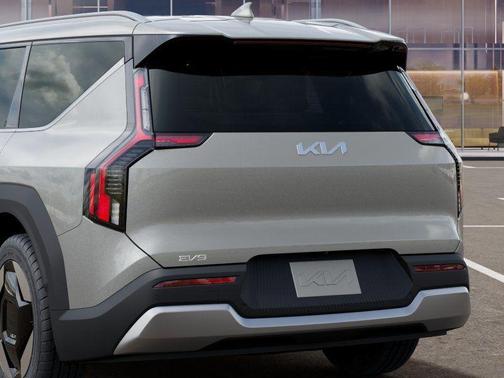 Ivory Silver 2026 Kia EV9 Wind
