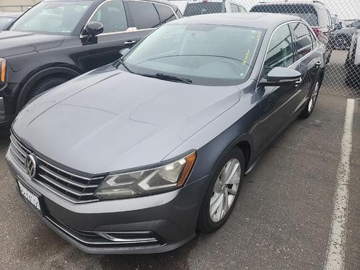 2018 Volkswagen Passat 2.0T SE