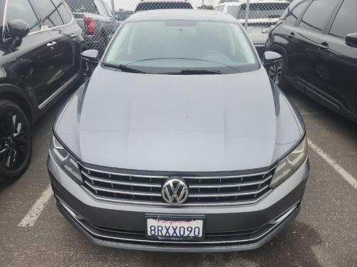 2018 Volkswagen Passat 2.0T SE