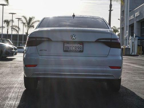 Pure White 2019 Volkswagen Jetta 1.4T S