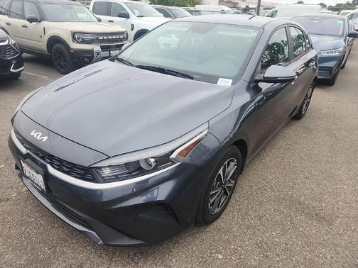 Gravity Gray 2023 Kia Forte LXS
