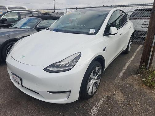White 2022 Tesla Model Y Long Range