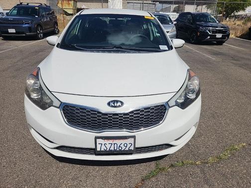 Clear White 2016 Kia Forte LX