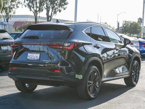 2024 Lexus NX 450h+ Luxury