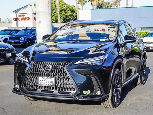 2024 Lexus NX 450h+ Luxury