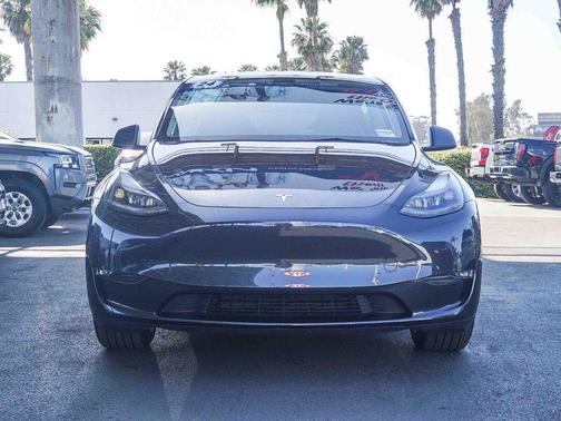 Gray 2024 Tesla Model Y Long Range