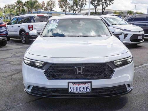 White 2023 Honda Accord EX
