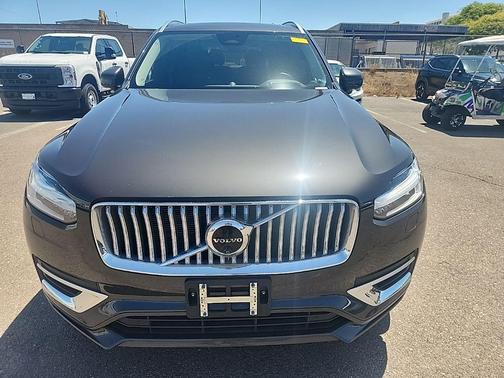 Platinum Gray Metallic 2024 Volvo XC90 Recharge Plug-In Hybrid T8 Ultimate 6-Seater