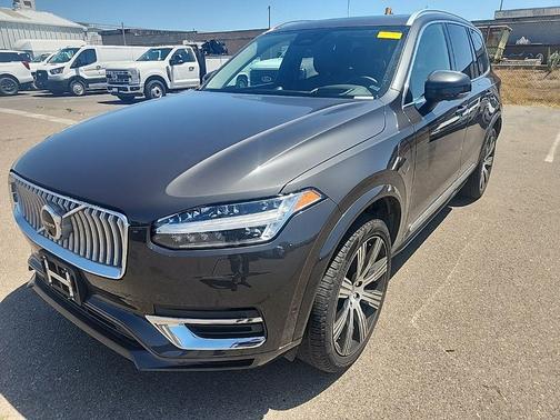 Platinum Gray Metallic 2024 Volvo XC90 Recharge Plug-In Hybrid T8 Ultimate 6-Seater