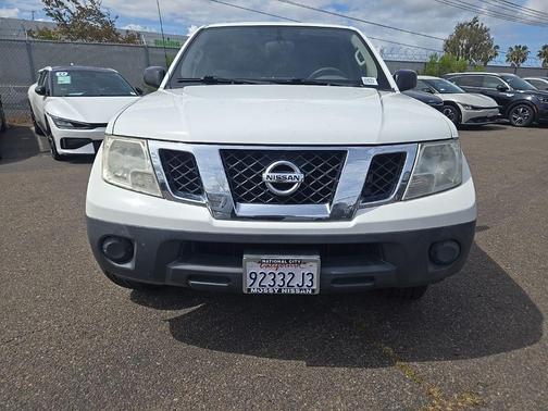 Glacier White 2017 Nissan Frontier S