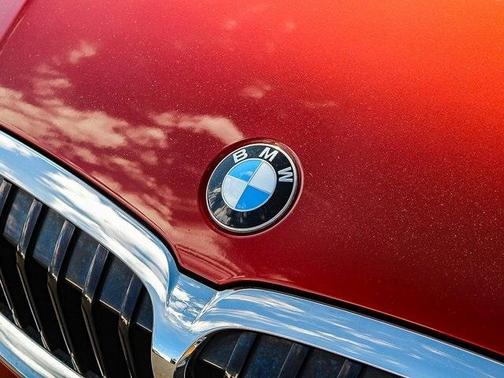 2019 BMW 330 i xDrive