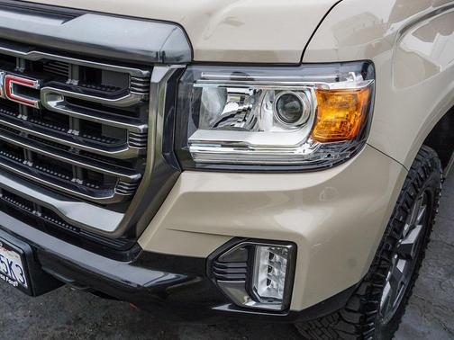 2022 GMC Canyon AT4 w/Cloth