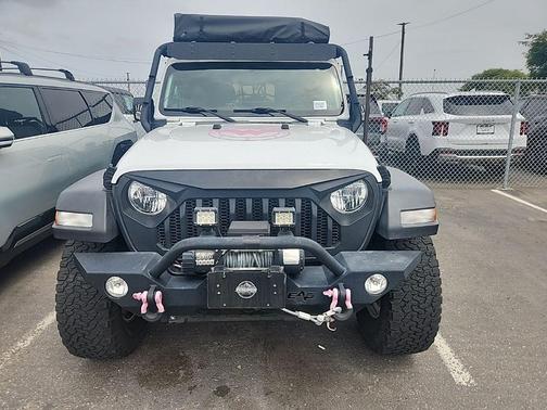 Bright White Clearcoat 2018 Jeep Wrangler Unlimited Sport