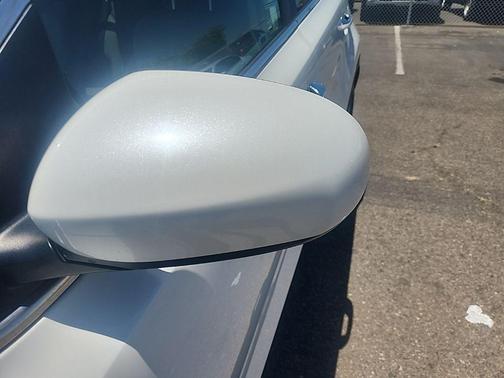 Snow White Pearl 2017 Kia Sportage EX