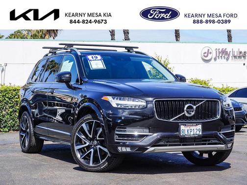 Onyx Black Metallic 2019 Volvo XC90 T6 Momentum