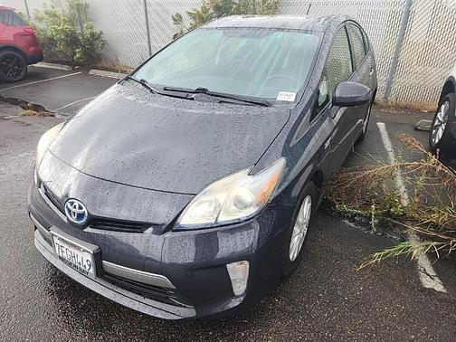 2014 Toyota Prius Plug-in Base