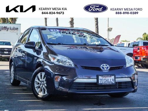 2014 Toyota Prius Plug-in Base