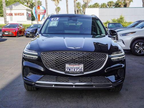 Vik Black 2025 Genesis GV70 2.5T