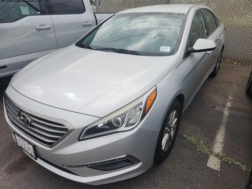 Symphony Silver 2015 Hyundai SONATA SE