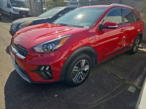 Runway Red 2022 Kia Niro Plug-In Hybrid EX Premium