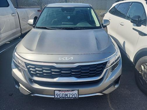 Steel Gray 2023 Kia Seltos LX