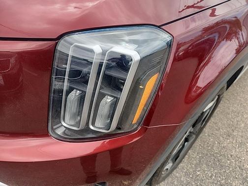 Red 2023 Kia Telluride EX
