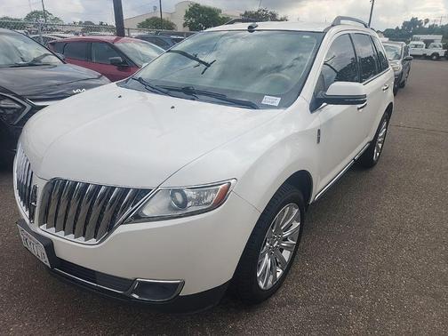 White Platinum Clearcoat Metallic 2015 Lincoln MKX Base