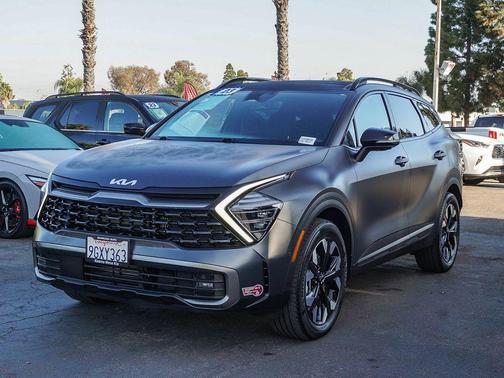 Shadow 2023 Kia Sportage Plug-In Hybrid X-Line Prestige