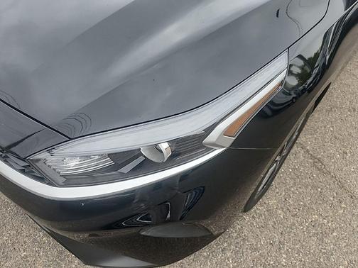 Aurora Black Pearl 2024 Kia Forte LXS