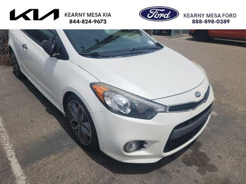 Snow White Pearl 2016 Kia Forte Koup SX
