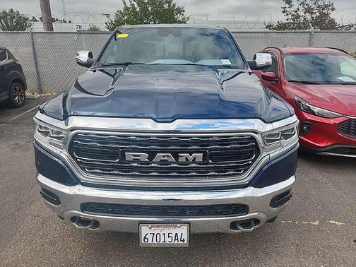 Patriot Blue Pearlcoat 2023 RAM 1500 Limited