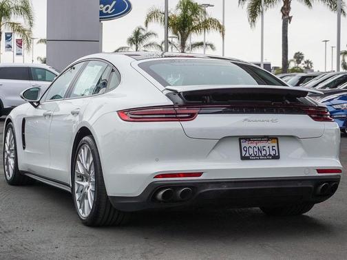2018 Porsche Panamera 4S
