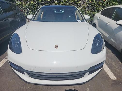 2018 Porsche Panamera 4S