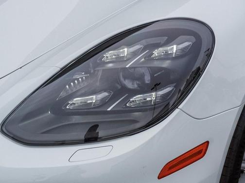 2018 Porsche Panamera 4S