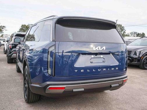 2027 Kia Telluride S