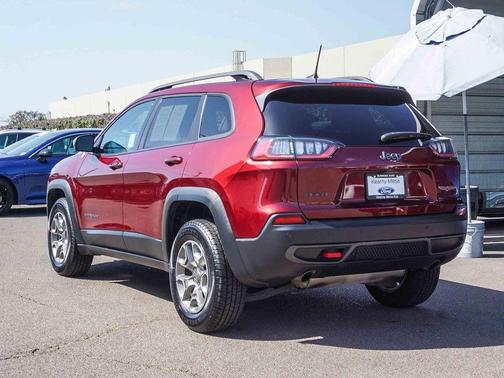 Velvet Red Pearlcoat 2021 Jeep Cherokee Trailhawk