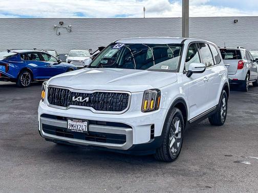 2024 Kia Telluride LX