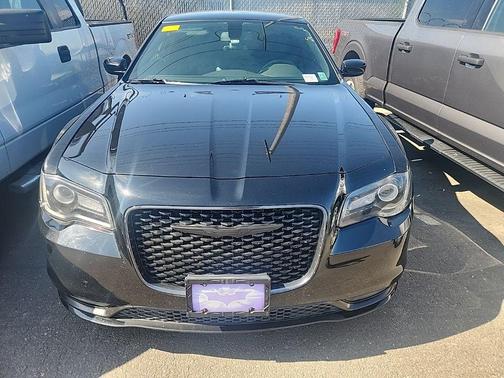 Gloss Black 2017 Chrysler 300 S