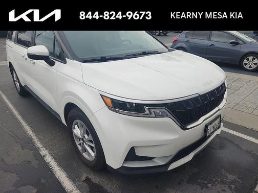 2024 Kia Carnival LX